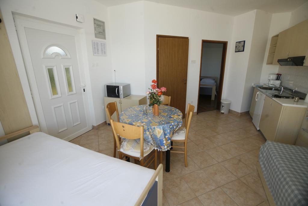 Apartments Roza Miškovići Buitenkant foto